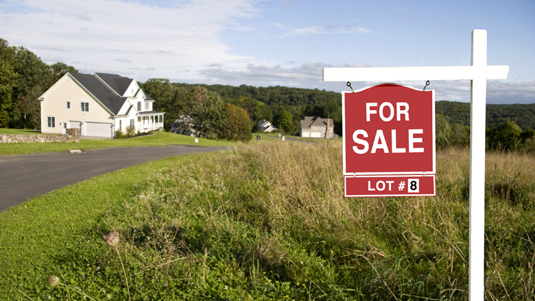 Lot for sale sign