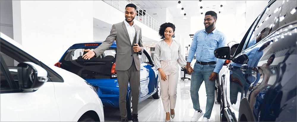 Car showroom shopping: Learn How to Buy a Car